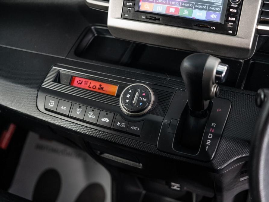 Honda Freed I Рестайлинг Иркутск  - изображение 13
