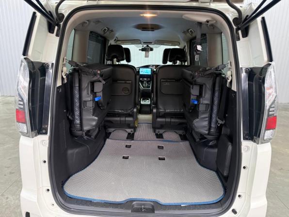 Nissan Serena V (C27) с пробегом 2018 года, цена 1 927 000 рублей, 131656 км, минивэн, Автокод Объявления