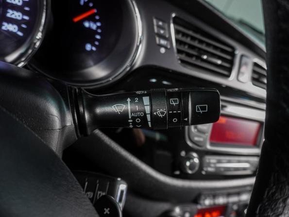 Kia Ceed II с пробегом 2015 года, цена 1 099 000 рублей, 163223 км, хэтчбек, Автокод Объявления