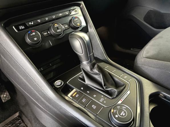 Volkswagen Tiguan II с пробегом 2017 года, цена 2 450 000 рублей, 134743 км, внедорожник, Автокод Объявления