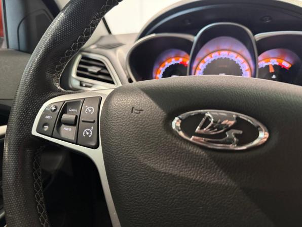 Lada (ВАЗ) Vesta I с пробегом 2021 года, цена 1 380 000 рублей, 92000 км, универсал, Автокод Объявления