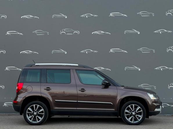 Skoda Yeti I Рестайлинг с пробегом 2017 года, цена 1 867 300 рублей, 84295 км, внедорожник, Автокод Объявления