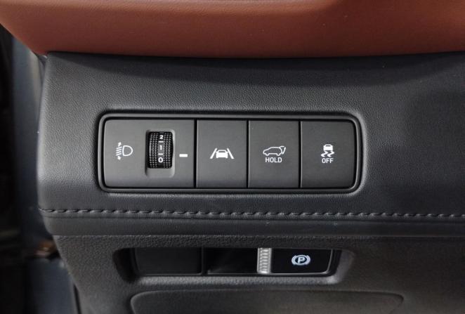Hyundai Santa Fe IV Рестайлинг с пробегом 2021 года, цена 4 620 000 рублей, 44229 км, внедорожник, Автокод Объявления