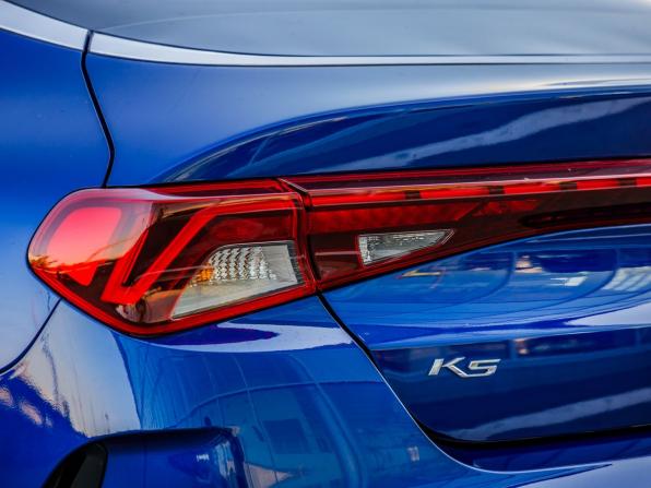 Kia K5 III с пробегом 2021 года, цена 2 848 000 рублей, 60482 км, седан, Автокод Объявления