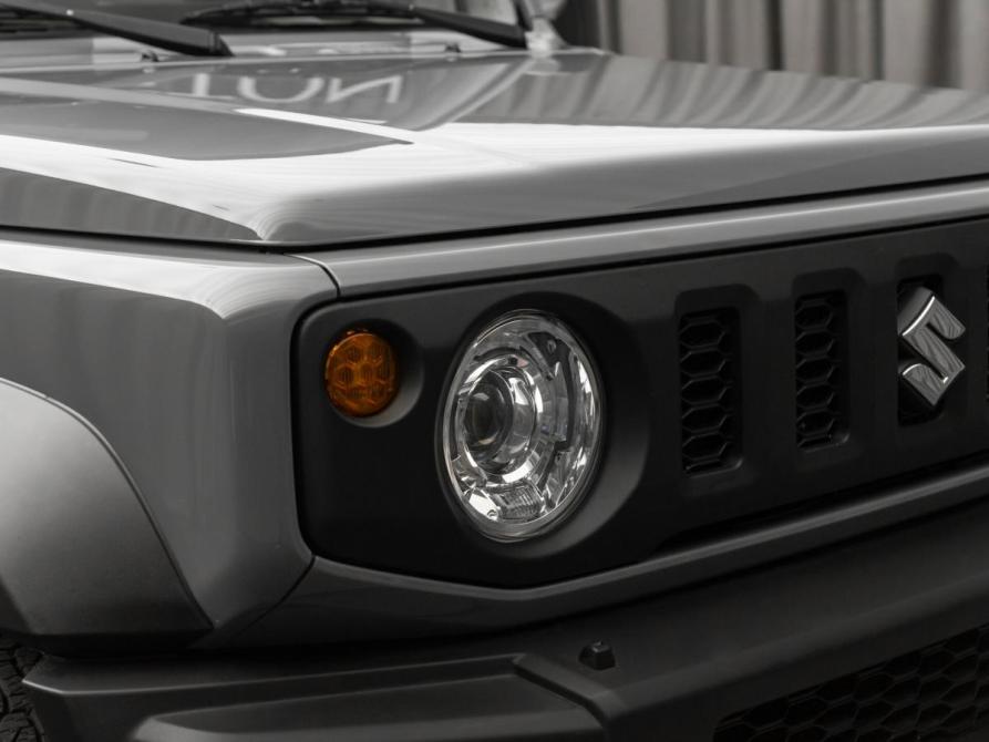 Suzuki Jimny IV Москва  - изображение 23