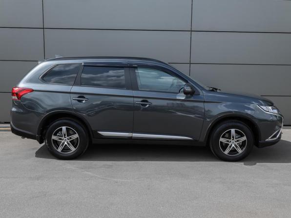 Mitsubishi Outlander III Рестайлинг 3 с пробегом 2021 года, цена 2 449 000 рублей, 70373 км, внедорожник, Автокод Объявления