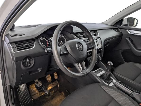 Skoda Octavia III (A7) Рестайлинг с пробегом 2019 года, цена 1 300 000 рублей, 163479 км, лифтбек, Автокод Объявления