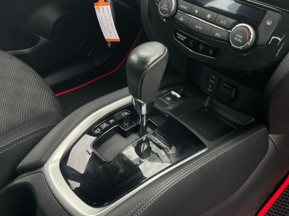 Nissan Qashqai II с пробегом 2017 года, цена 1 760 000 рублей, 84200 км, внедорожник, Автокод Объявления