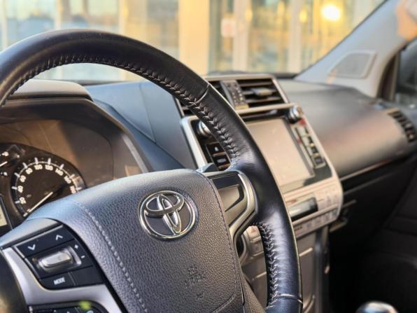 Toyota Land Cruiser Prado 150 Series Рестайлинг 2 с пробегом 2018 года, цена 4 187 000 рублей, 109767 км, внедорожник, Автокод Объявления