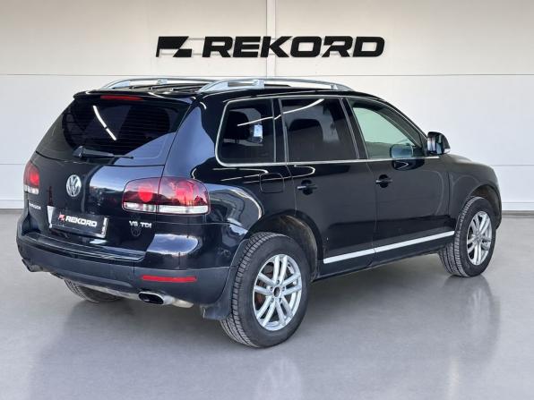 Volkswagen Touareg I Рестайлинг с пробегом 2007 года, цена 1 039 000 рублей, 295524 км, внедорожник, Автокод Объявления