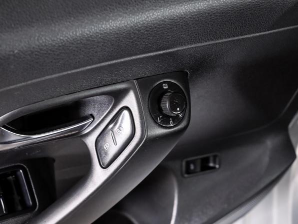 Volkswagen Polo V Рестайлинг с пробегом 2017 года, цена 1 130 000 рублей, 174512 км, седан, Автокод Объявления