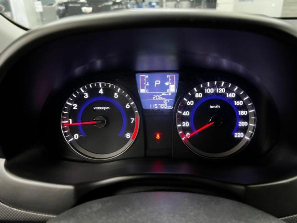 Hyundai Solaris I Рестайлинг с пробегом 2015 года, цена 1 050 000 рублей, 115662 км, седан, Автокод Объявления