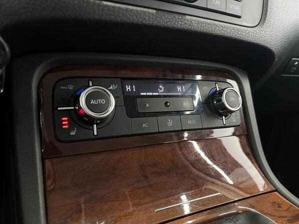 Volkswagen Touareg II с пробегом 2011 года, цена 2 199 000 рублей, 147252 км, внедорожник, Автокод Объявления