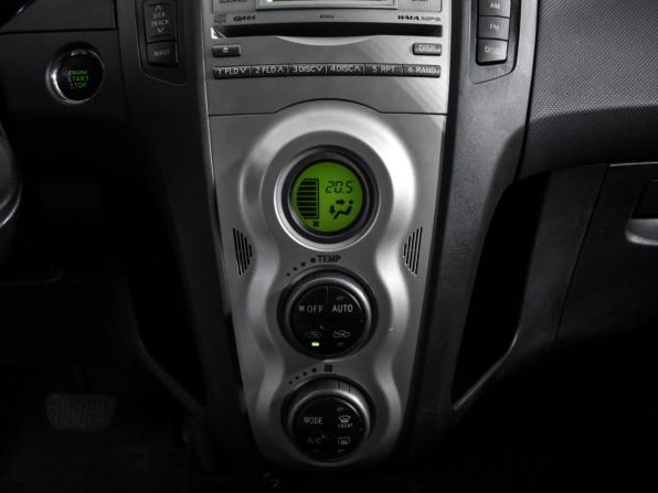 Toyota Yaris II с пробегом 2007 года, цена 439 000 рублей, 177000 км, хэтчбек, Автокод Объявления