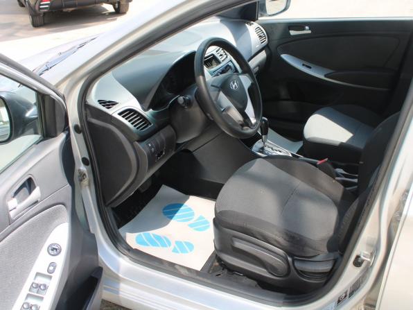 Hyundai Solaris I с пробегом 2013 года, цена 705 000 рублей, 182605 км, седан, Автокод Объявления