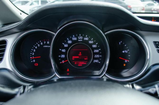 Kia Ceed II с пробегом 2013 года, цена 930 000 рублей, 210000 км, универсал, Автокод Объявления