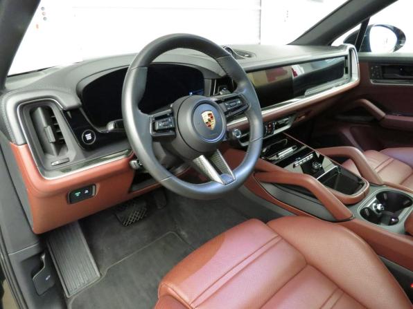 Porsche Cayenne III Рестайлинг с пробегом 2024 года, цена 14 700 000 рублей, 25500 км, внедорожник, Автокод Объявления