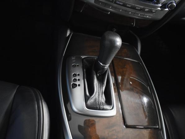 Infiniti JX с пробегом 2013 года, цена 1 299 000 рублей, 237300 км, внедорожник, Автокод Объявления
