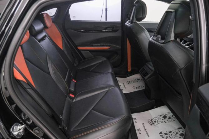 Changan UNI-V I с пробегом 2022 года, цена 2 239 000 рублей, 54000 км, лифтбек, Автокод Объявления
