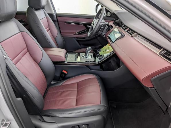 Land Rover Range Rover Evoque II Рестайлинг с пробегом 2024 года, цена 5 450 000 рублей, 3745 км, внедорожник, Автокод Объявления