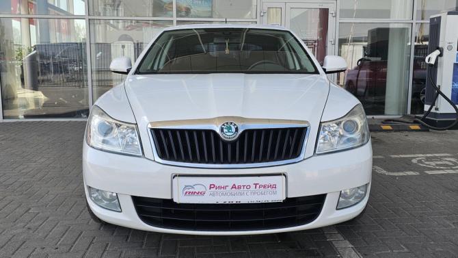 Skoda Octavia II (A5) Рестайлинг с пробегом 2013 года, цена 1 069 000 рублей, 148000 км, лифтбек, Автокод Объявления