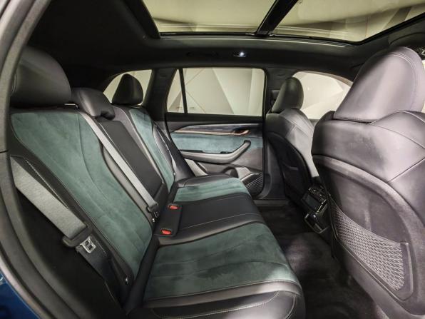 Geely Monjaro I с пробегом 2023 года, цена 3 143 000 рублей, 53504 км, внедорожник, Автокод Объявления