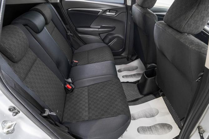 Honda Fit III с пробегом 2015 года, цена 999 000 рублей, 109000 км, хэтчбек, Автокод Объявления
