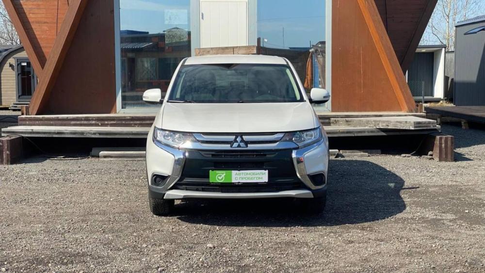 Mitsubishi Outlander III Рестайлинг 2 Санкт-Петербург  - изображение 2