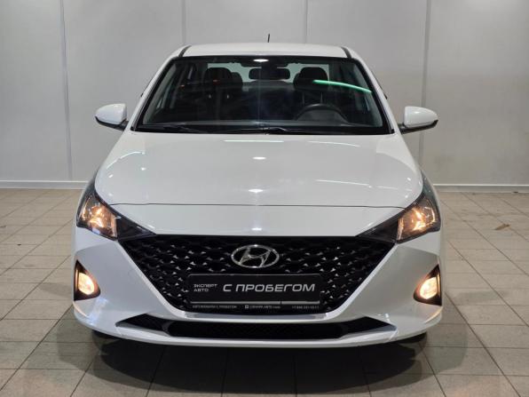Hyundai Solaris II Рестайлинг с пробегом 2021 года, цена 1 820 000 рублей, 32330 км, седан, Автокод Объявления