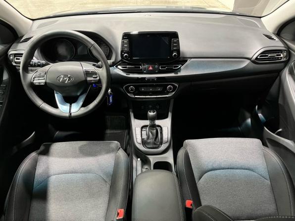 Hyundai i30 III Рестайлинг 2 с пробегом 2023 года, цена 2 330 000 рублей, 924 км, универсал, Автокод Объявления