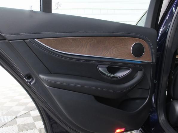 Mercedes-Benz E-Класс V (W213 S213 C238) с пробегом 2016 года, цена 2 450 000 рублей, 171800 км, седан, Автокод Объявления