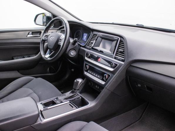 Hyundai Sonata VII (LF) Рестайлинг с пробегом 2017 года, цена 1 760 000 рублей, 101633 км, седан, Автокод Объявления