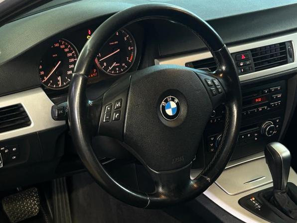 BMW 3 серии V (E90/E91/E92/E93) Рестайлинг с пробегом 2011 года, цена 917 000 рублей, 293182 км, седан, Автокод Объявления