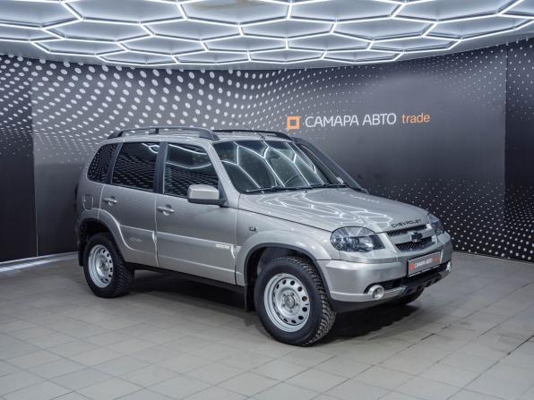 Chevrolet Niva I Рестайлинг с пробегом 2017 года, цена 663 000 рублей, 99764 км, внедорожник, Автокод Объявления