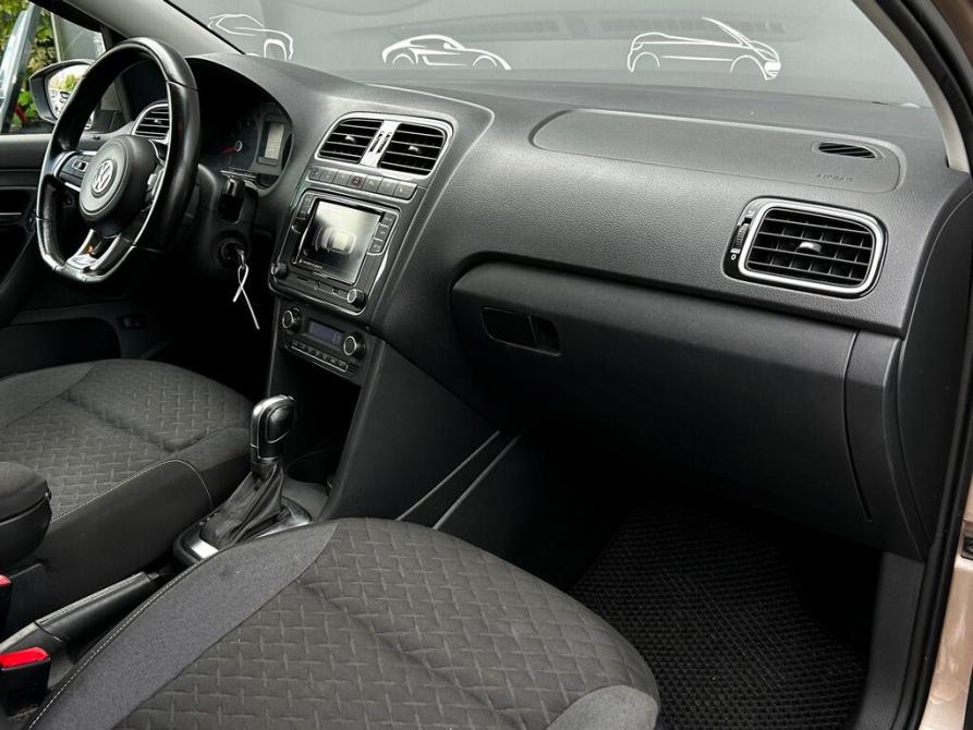 Volkswagen Polo V Рестайлинг Санкт-Петербург  - изображение 7