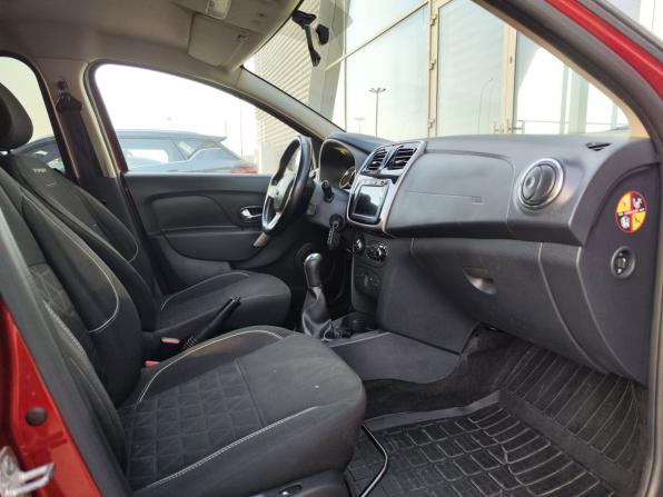 Renault Sandero II Рестайлинг с пробегом 2019 года, цена 1 120 000 рублей, 93037 км, хэтчбек, Автокод Объявления