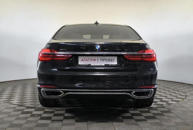 BMW 7 серии VI (G11/G12) с пробегом 2015 года, цена 3 960 000 рублей, 168899 км, седан, Автокод Объявления
