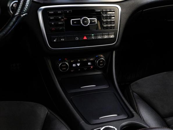 Mercedes-Benz GLA I (X156) с пробегом 2015 года, цена 1 899 000 рублей, 169732 км, внедорожник, Автокод Объявления