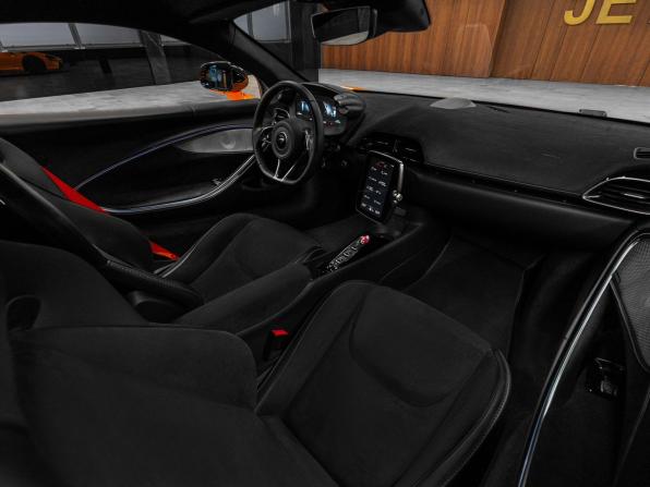 McLaren Artura с пробегом 2023 года, цена 24 900 000 рублей, 2490 км, купе, Автокод Объявления