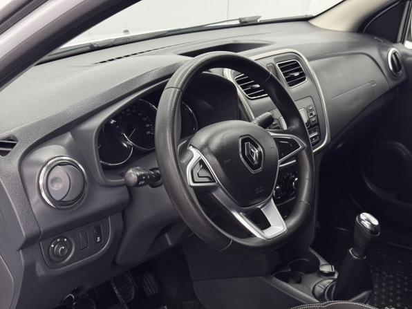 Renault Logan II Рестайлинг с пробегом 2022 года, цена 1 074 000 рублей, 117563 км, седан, Автокод Объявления
