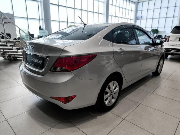 Hyundai Solaris I Рестайлинг с пробегом 2016 года, цена 950 000 рублей, 165078 км, седан, Автокод Объявления