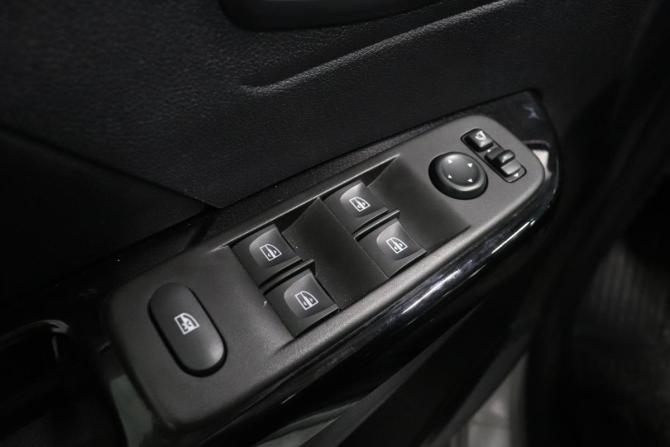 Renault Kaptur I Рестайлинг с пробегом 2021 года, цена 1 625 000 рублей, 114649 км, внедорожник, Автокод Объявления