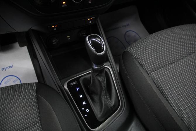 Hyundai Solaris II Рестайлинг с пробегом 2021 года, цена 1 635 200 рублей, 60031 км, седан, Автокод Объявления
