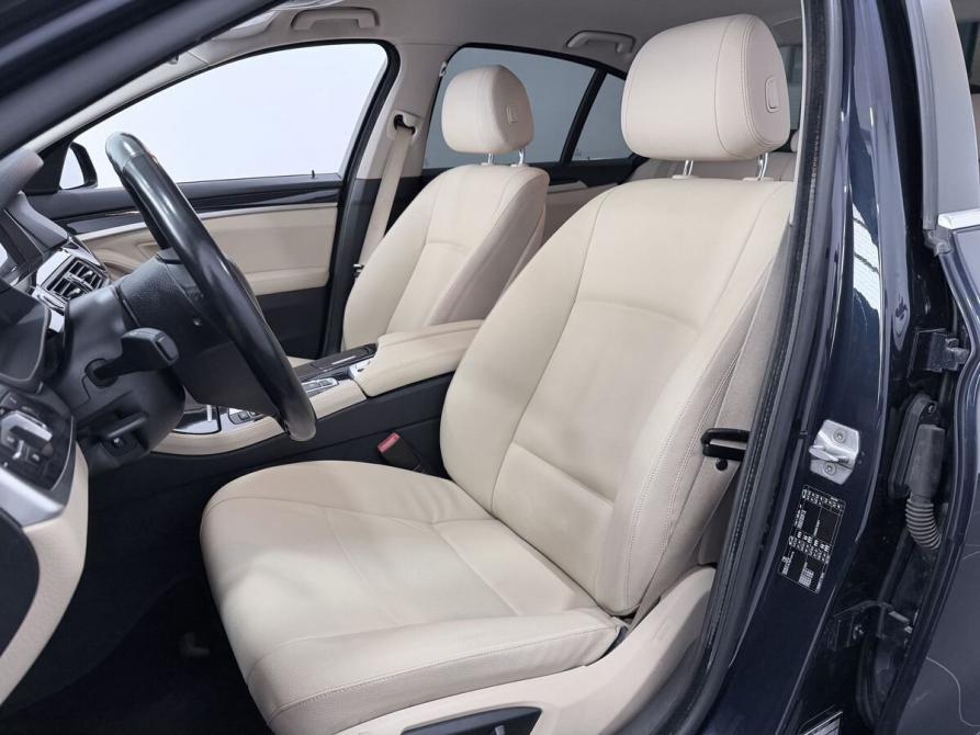 BMW 5 серии VI (F10/F11/F07) Рестайлинг Воронеж  - изображение 26