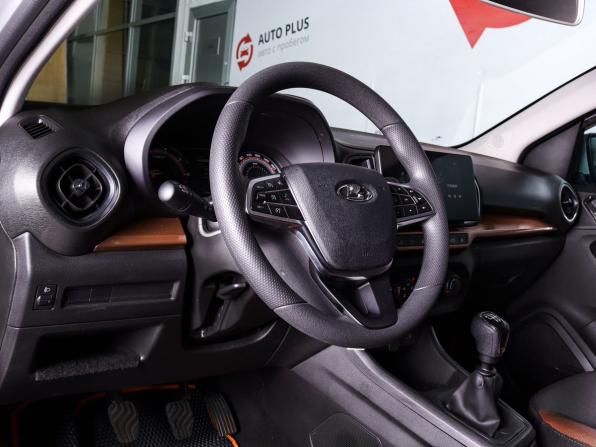 Lada (ВАЗ) Iskra с пробегом 2025 года, цена 1 569 000 рублей, 7500 км, универсал, Автокод Объявления