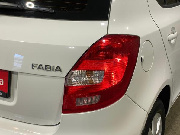Skoda Fabia II Рестайлинг с пробегом 2013 года, цена 849 000 рублей, 70893 км, хэтчбек, Автокод Объявления