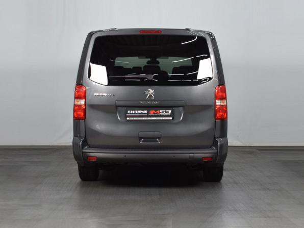 Peugeot Traveller I с пробегом 2022 года, цена 2 984 995 рублей, 79866 км, минивэн, Автокод Объявления