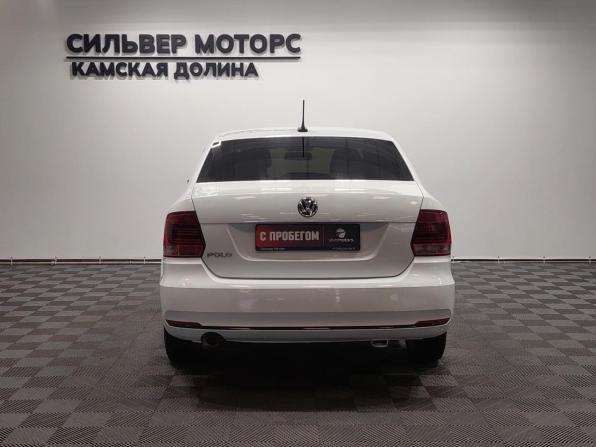Volkswagen Polo V Рестайлинг с пробегом 2017 года, цена 880 000 рублей, 154000 км, седан, Автокод Объявления