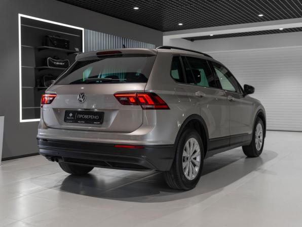 Volkswagen Tiguan II с пробегом 2019 года, цена 2 330 000 рублей, 98129 км, внедорожник, Автокод Объявления