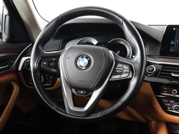 BMW 5 серии VII (G30/G31/G38) с пробегом 2017 года, цена 3 899 000 рублей, 35222 км, седан, Автокод Объявления